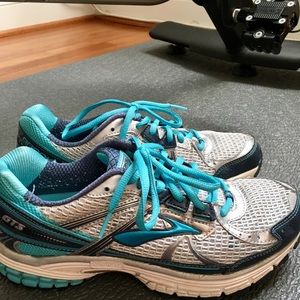 Brooks Adrenaline GTS Women’s Running Shoes